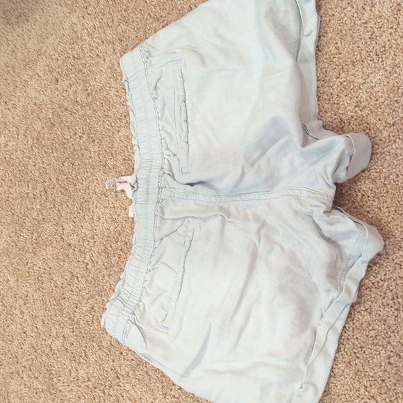 Linen Shorts - Picture 3 of 4